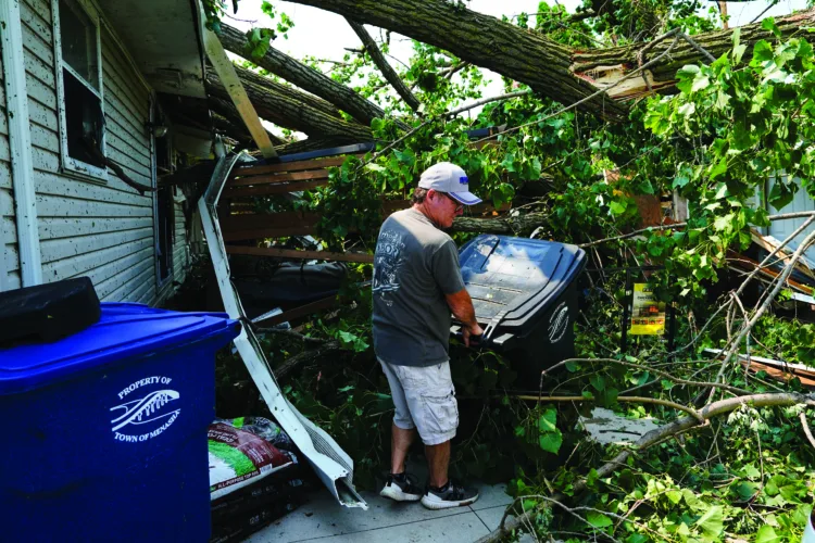 Tornado that carved a path of destruction in Wisconsin stayed on the ground for more than 20 minutes